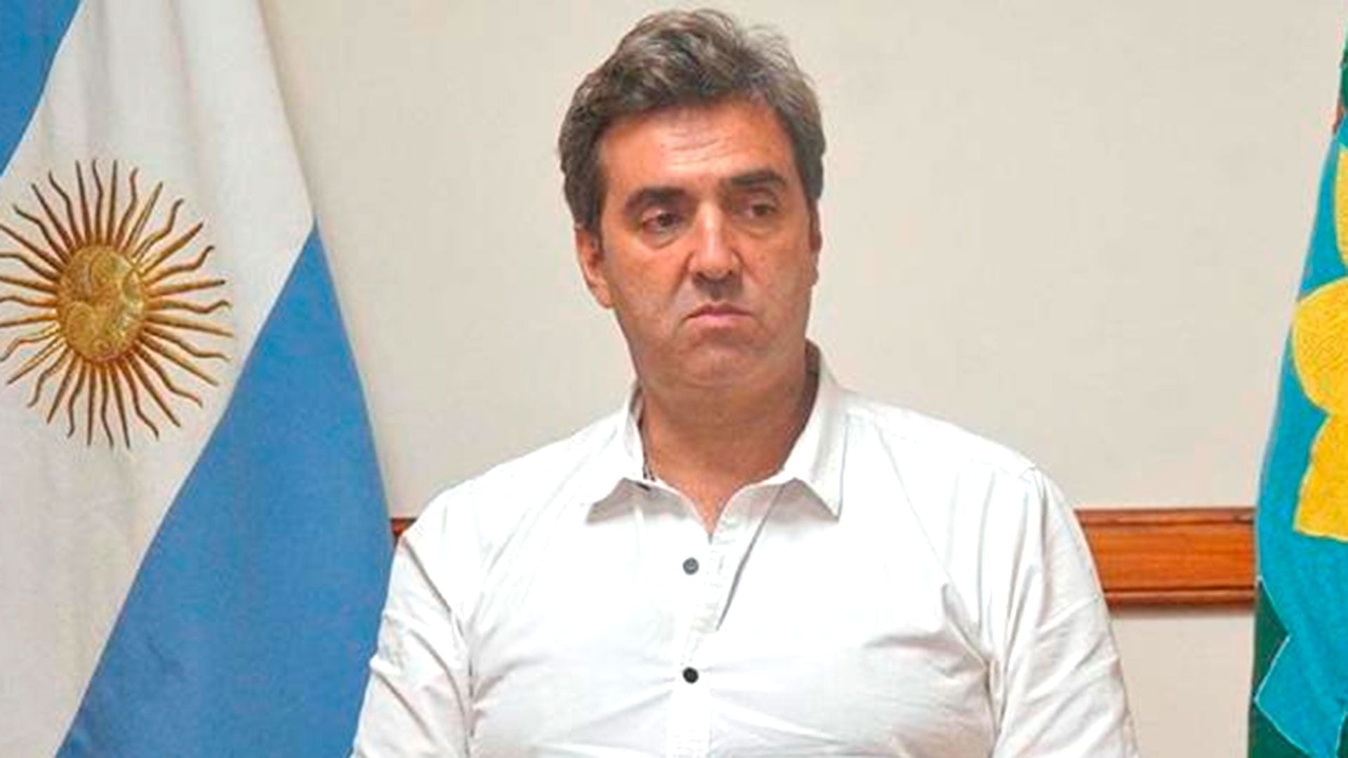 Leandro Boto, el intendente de Luján que inclumple el mandato judicial de no seguir arrojando residuos en el basural a cielo abierto (Crédito: Provincia Noticias)