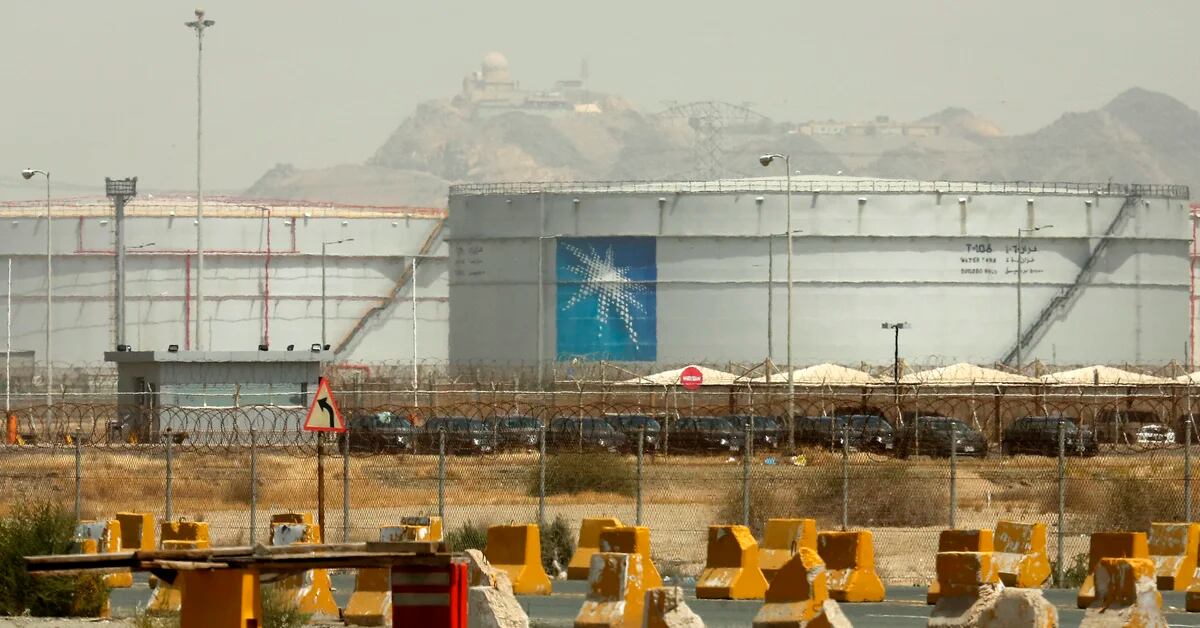 The oil company Saudi Aramco earned 161,000 million in 2022