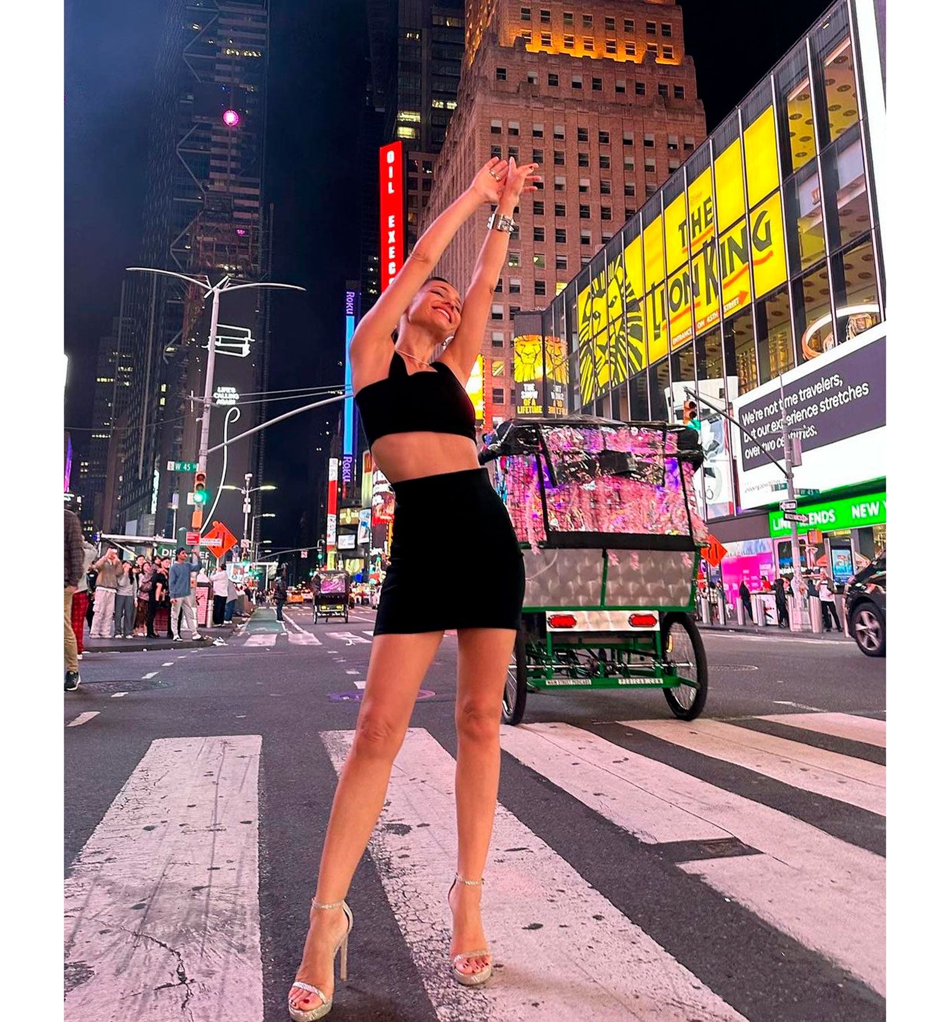 Pampita caminó y recorrió Times Square