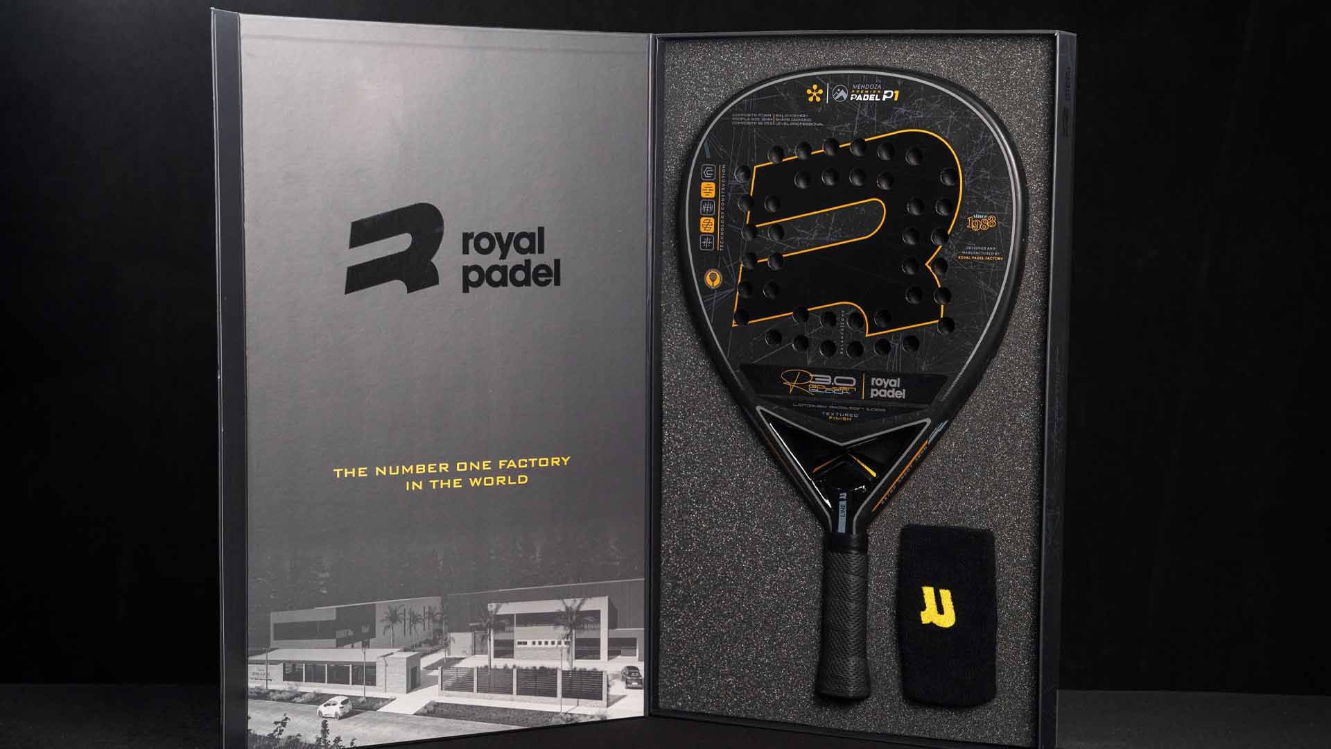 Además de paletas de pádel, Royal Padel brinda una amplia gama de equipamiento como palas de frontón, beach tennis y las de pickleball (Royal Padel)