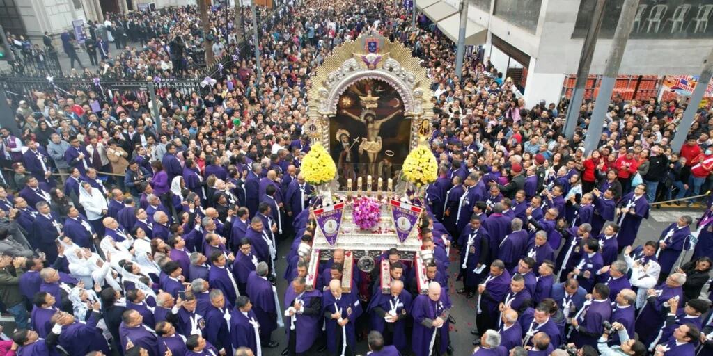 Señor de los Milagros saldrá por las calles de Lima en su última procesión 2023: ruta del Cristo Moreno este 1 de noviembre