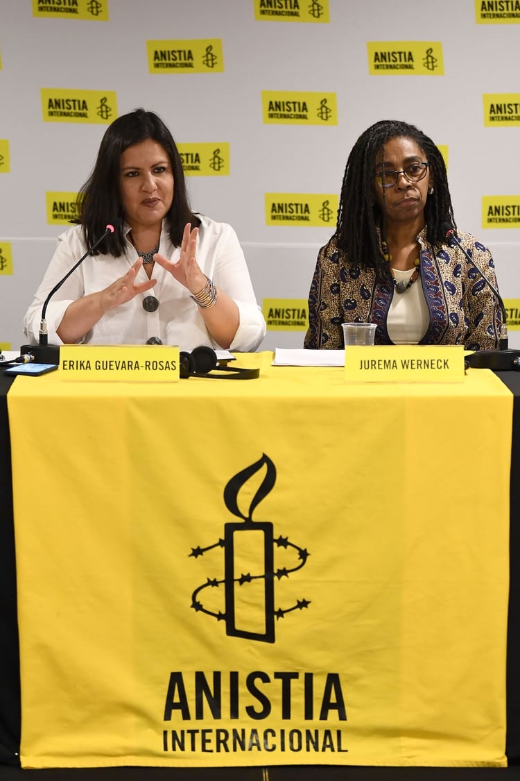 Erika Guevara-Rosas y Jurema Werneck, autoridades de Amnistía en Brasil(AFP)