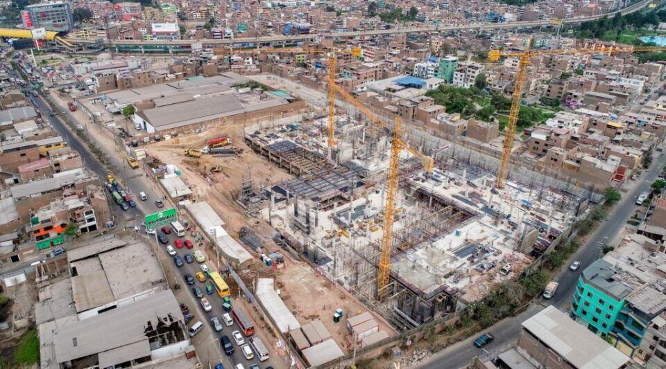 La construcción del centro comercial Mall Aventura en San Juan de Lurigancho tiene un avance del 25%. Foto: kawpay.com