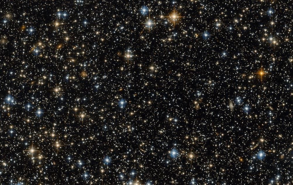 Los futuros descubrimientos del JWST podrían contribuir a las hipótesis planteadas por el grupo de científicos sobre la materia oscura (ESA/HUBBLE & NASA)