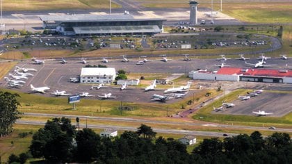 Aeropuerto Internacional Laguna del Sassin (Archivo) 