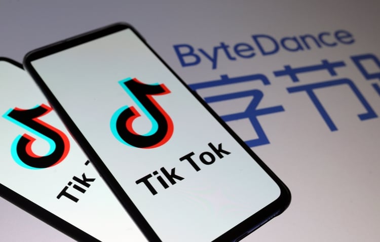 La red social TikTok pertenece a la compañía china ByteDance (REUTERS/Dado Ruvic/Illustration)