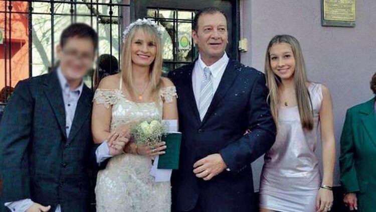 En 2017 Marcelo Galarza como Yamina Kroh pasaron por el registro civil. Una imagen de felicidad familiar que ya no se repetiría