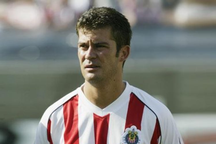 Ramírez tuvo sus mejores días con las Chivas del Guadalajara (Foto: Twitter@HistoricosGDL)