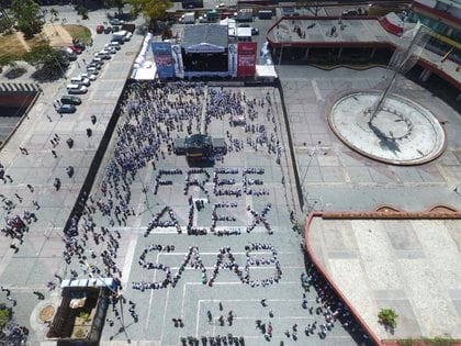 Foto aérea del concierto que organizó el régimen de Maduro en Caracas a favor de Alex Saab, señalado como testaferro de la dictadura 