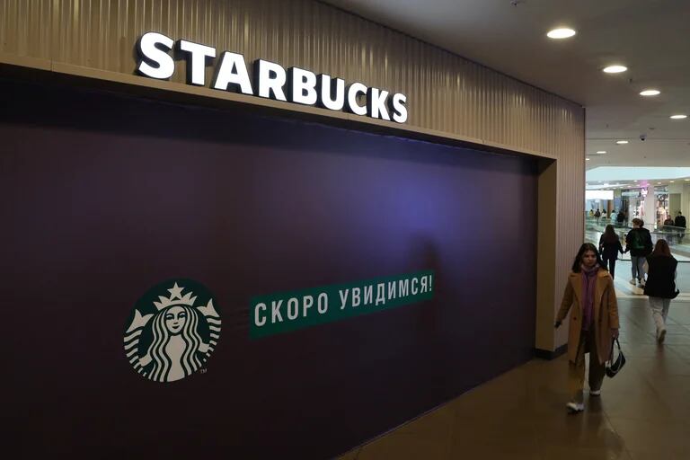 Starbucks anunció su salida definitiva de Rusia por la invasión a Ucrania