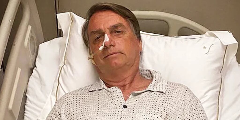 Jair Bolsonaro confirmó que le harán exámenes para “una posible cirugía por  obstrucción interna en la región abdominal” - Infobae