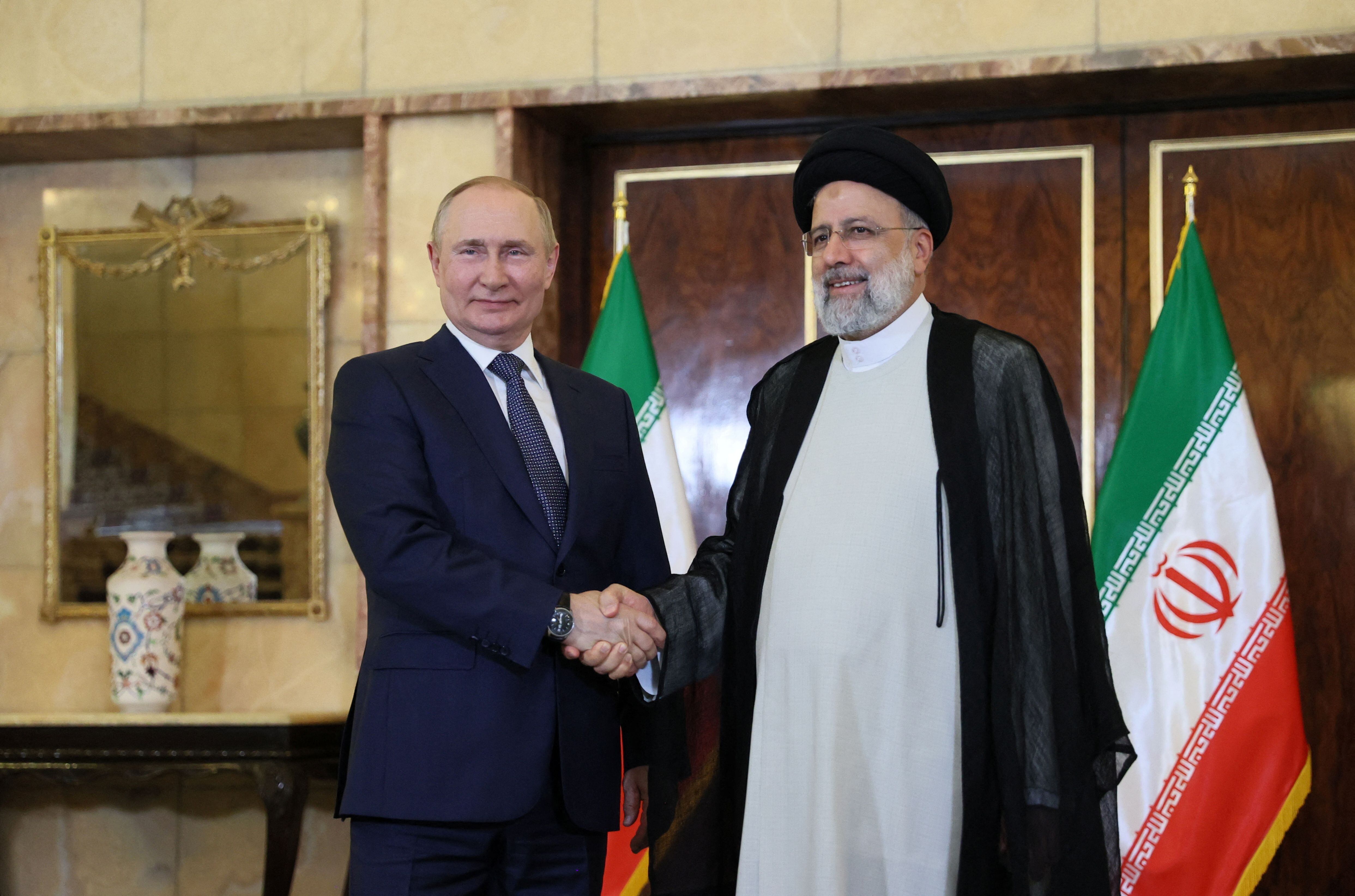 Moscú e Irán son grandes aliados, sobre todo en cuestión de armamento, algo que quedó expuesto con los envíos de drones (REUTERS)