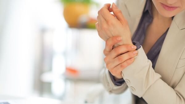 La artritis es una inflamación de las articulaciones de los huesos (iStock)