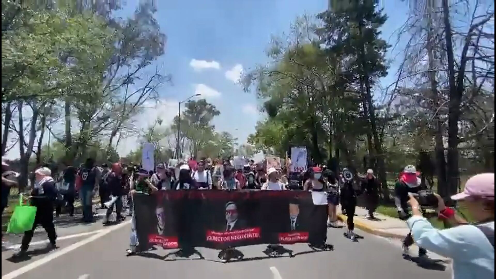 Marcha en la UNAM, FAD. Captura: La Crónica de Hoy