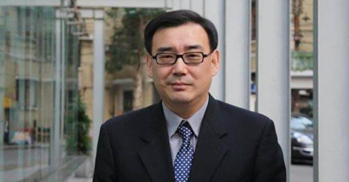 Photo of Un escritor australiano arrestado en China por presunto espionaje se negó a hacer una «confesión falsa»: «Lucharé hasta el final»