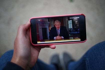Boris Johnson decidió prohibir el uso de la red 5G de Huawei por temor a la filtración de datos que pudieran caer en manos del Partido Comunista Chino (Reuters)