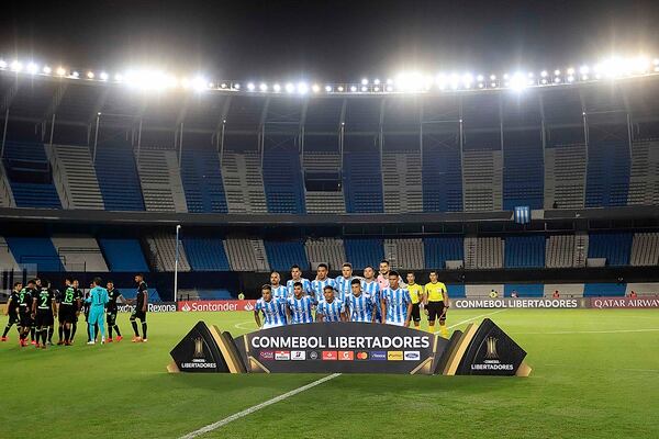  NOTICIAS ARGENTINAS BAIRES, MARZO 12: Por disposición de la Conmebol, a raíz de la propagación del coronavirus, Racing y Alianza Lima, disputan esta noche sin público la segunda fecha del grupo F de la Copa Libertadores. FOTO NA: MARCELO CAPECE