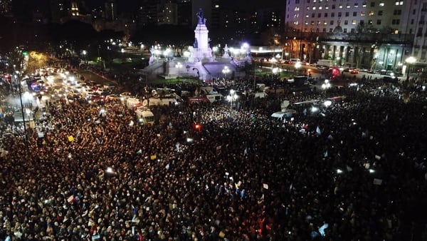 Miles de personas se concentraron frente al Congreso para pedir el desafuero de Cristina Kirchner