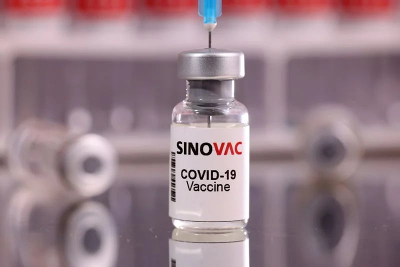 Farmacéutica Sinovac sigue en la búsqueda de lote para producción de vacunas en Colombia 