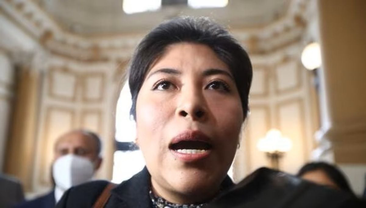 Betssy Chávez enfrenta nueva denuncia constitucional del Ministerio Público.