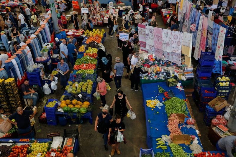 Estambul, donde la inflación llega al 68,5% (REUTERS/Dilara Senkaya)