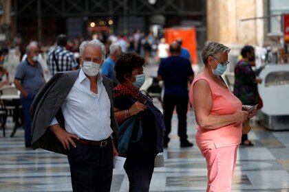 La pandemia obligó a modificar hábitos en todo el mundo - REUTERS/Ciro De Luca