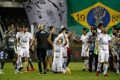 Santos viene de golear 3 a 0 a Boca (Reuters)