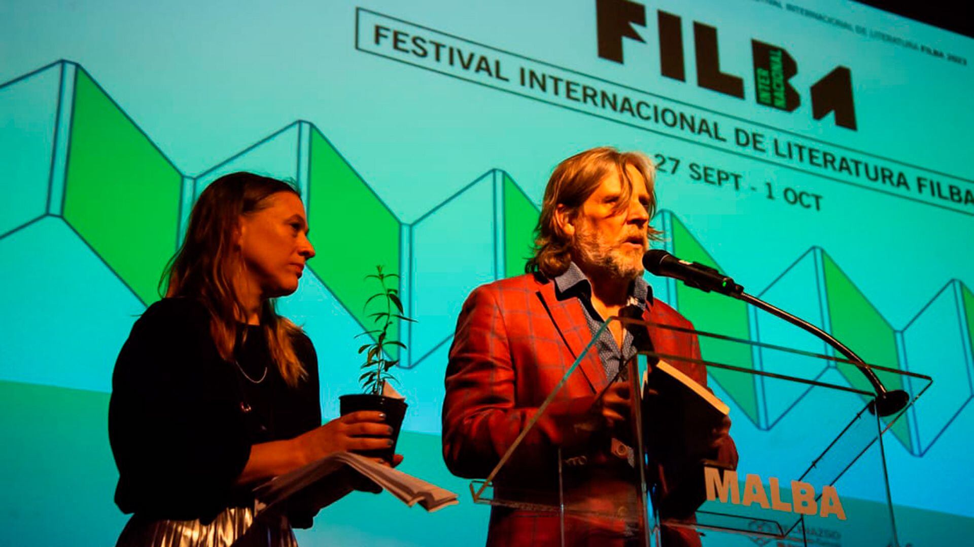 Pablo Braun y Amalia Sanz durante la apertura del FILBA (Crédito: Matias Moyano)