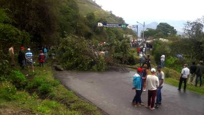 Protestas por falta de servicios en Venezuela (Cortesia: NOTICIAS TACHIRENSES)