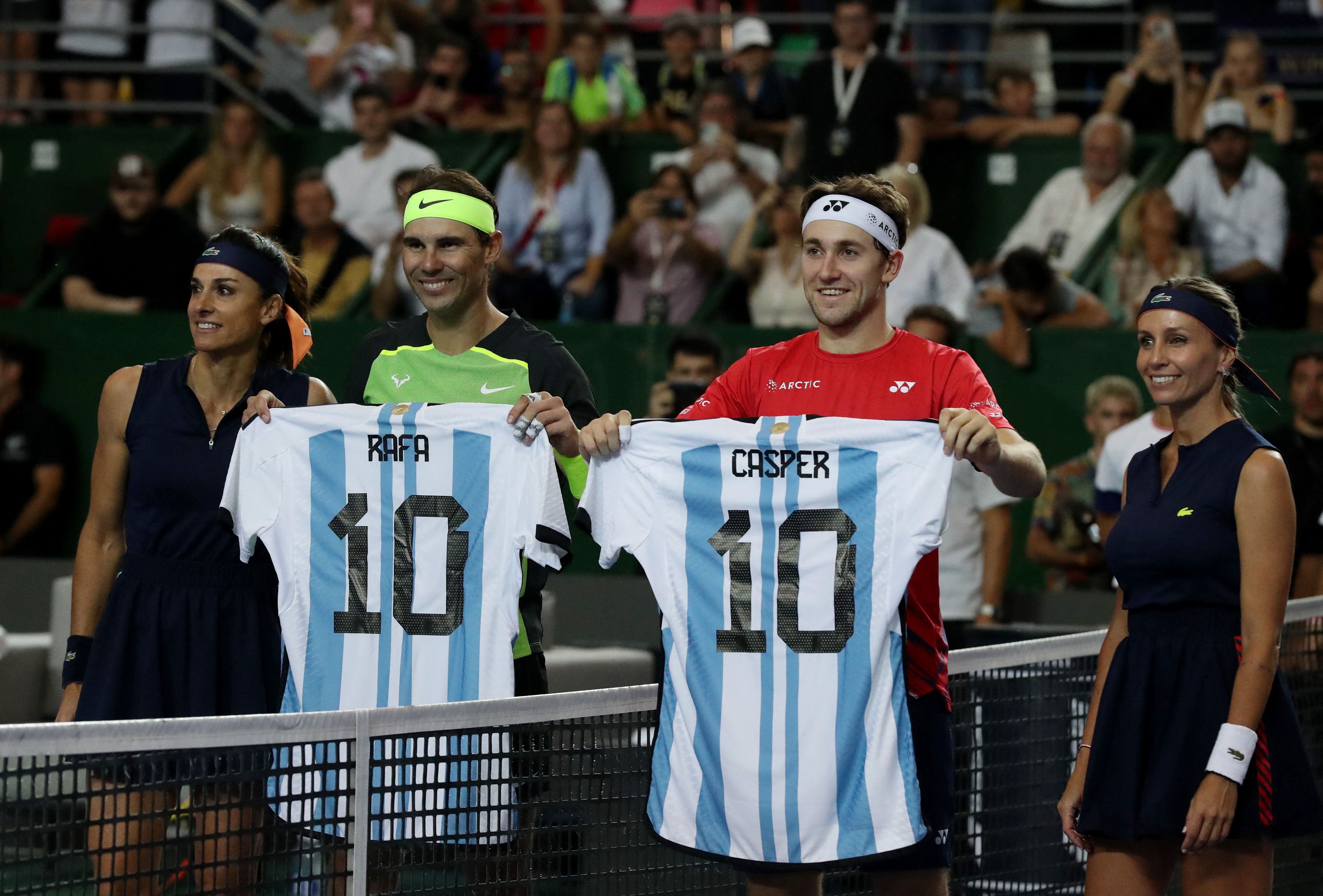 Los jugadores extranjeros se llevaron un hermoso presente. Foto: REUTERS/Agustin Marcarian