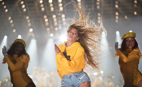 Beyonce se presentó ante 100.000 espectadores en un show que duró dos horas (Instagram: Beyonce)