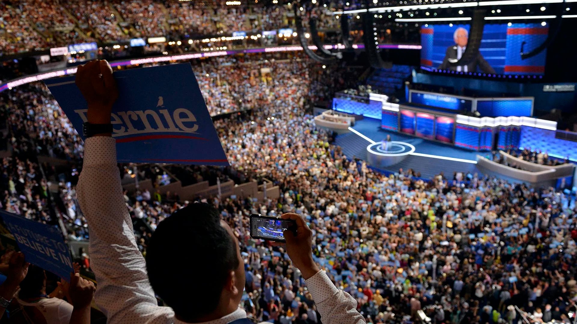 Seguidores de Bernie Sanders en la Convención (Reuters)