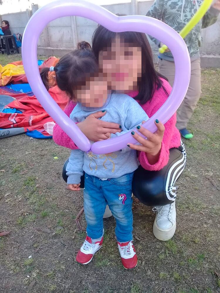 Miki hoy junto a su hija. 