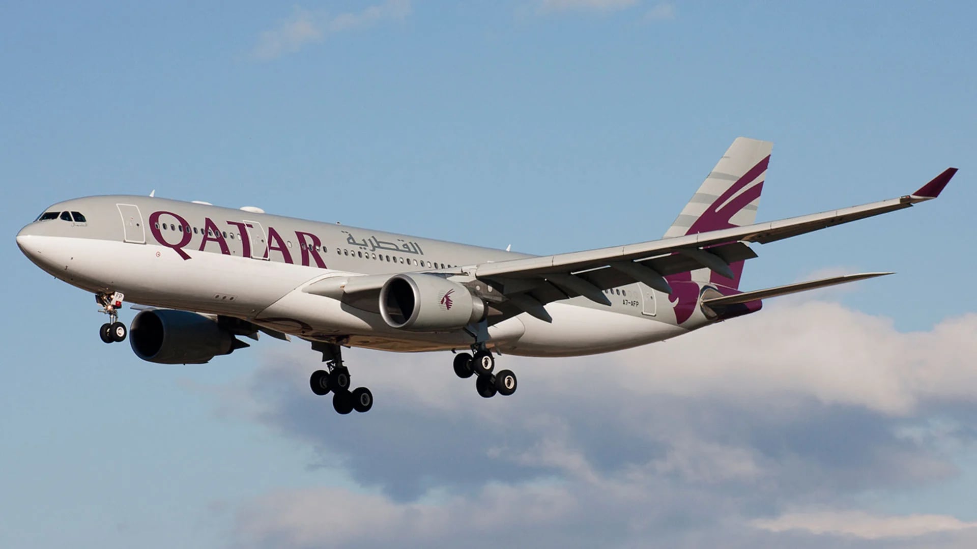 La aerolínea de bandera Qatar Airways suspendió vuelos hacia Arabia Saudita; antes lo habían hecho otras cuatro líneas aéreas árabes con destino a Doha