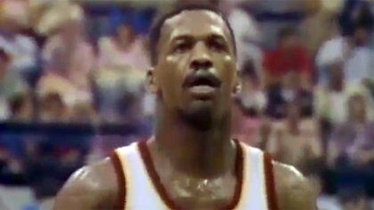 Murió Eddie Johnson, un ex jugador de la NBA que había sido condenado a prisión