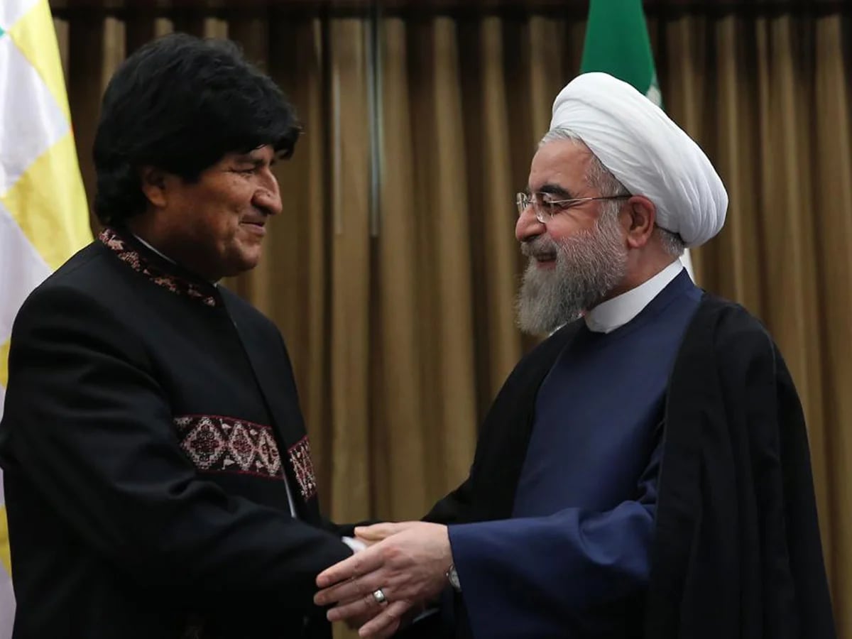 En pleno recuento y bajo denuncias de fraude, Irán felicitó a Evo Morales por su “reelección” - Infobae