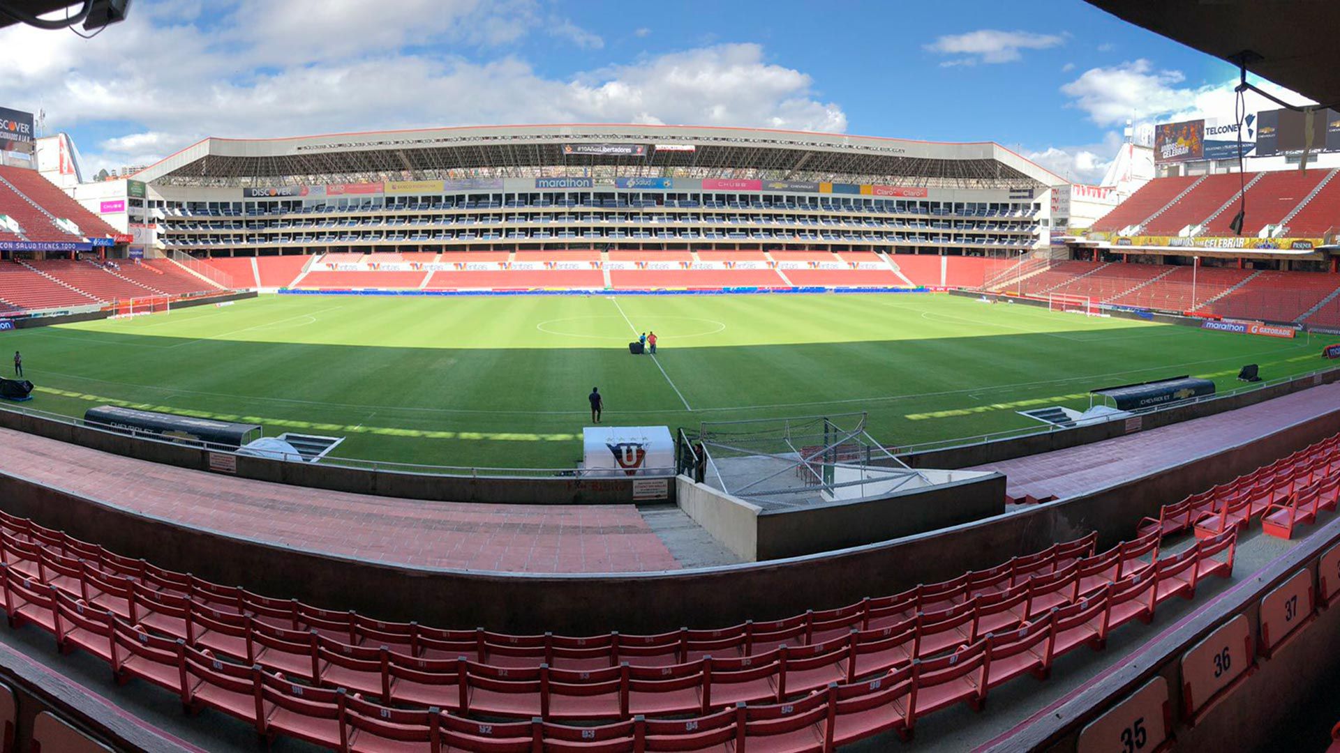 Estadio Rodrigo Paz Delgado 