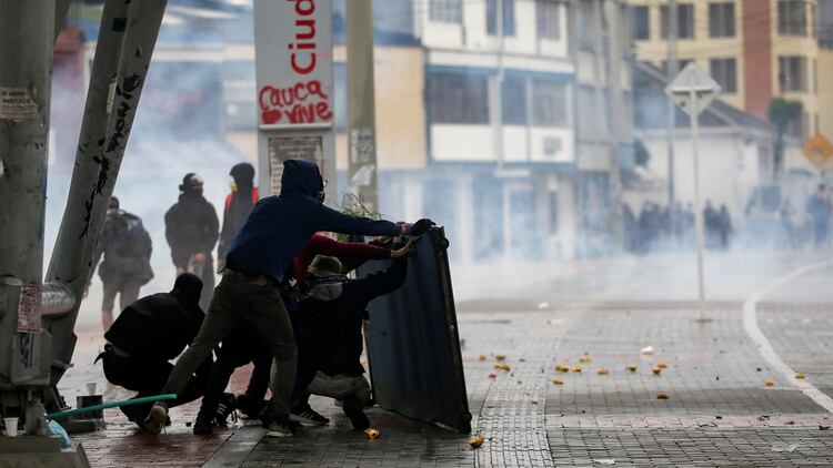Incidentes en Bogota, Colombia (REUTERS/Luisa Gonzalez)