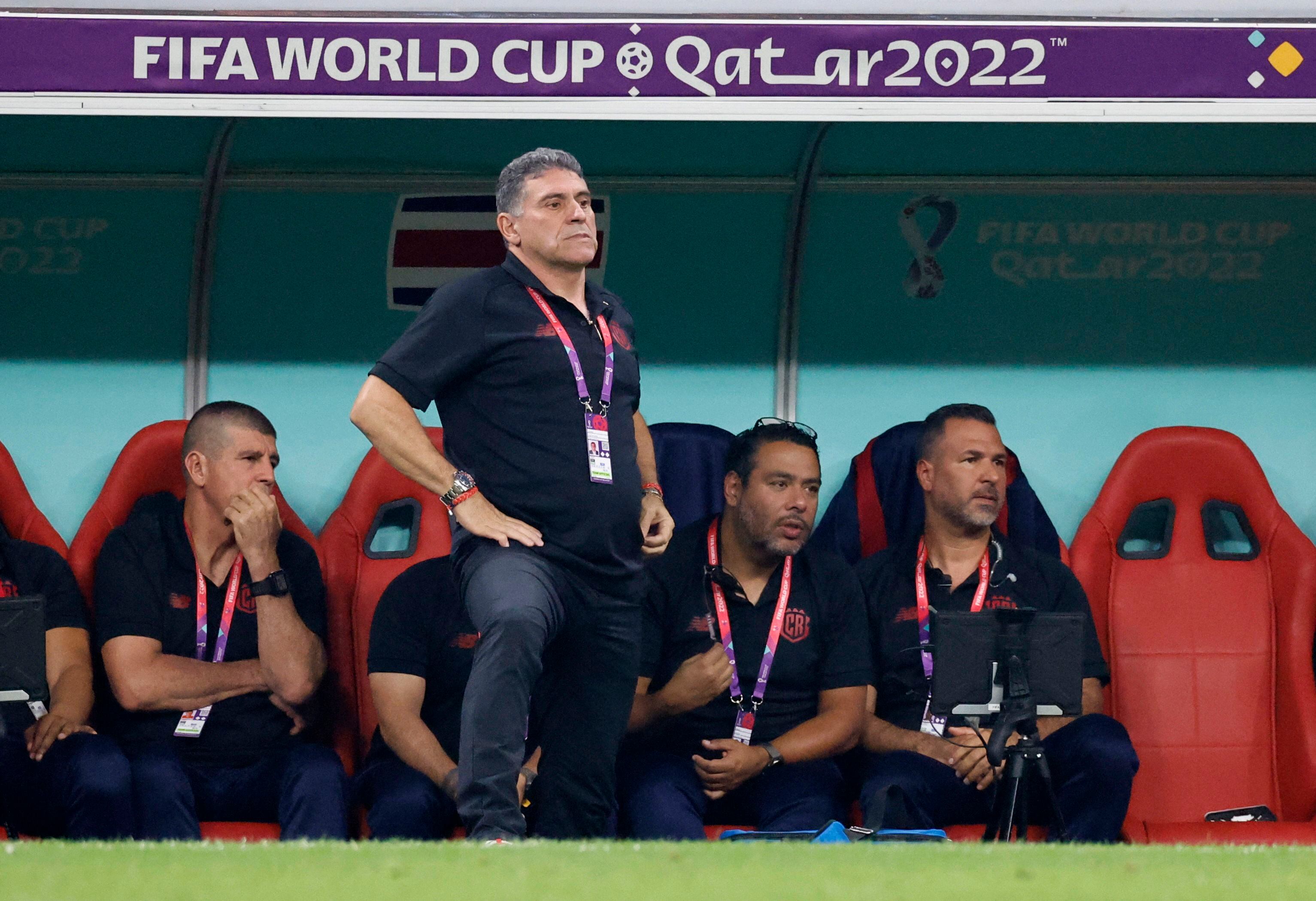 Bajo la dirección técnica de Costa Rica, Luis Fernando Suárez enfrentó a Corea del Sur con empate a dos tantos. REUTERS/Thaier Al-Sudani
