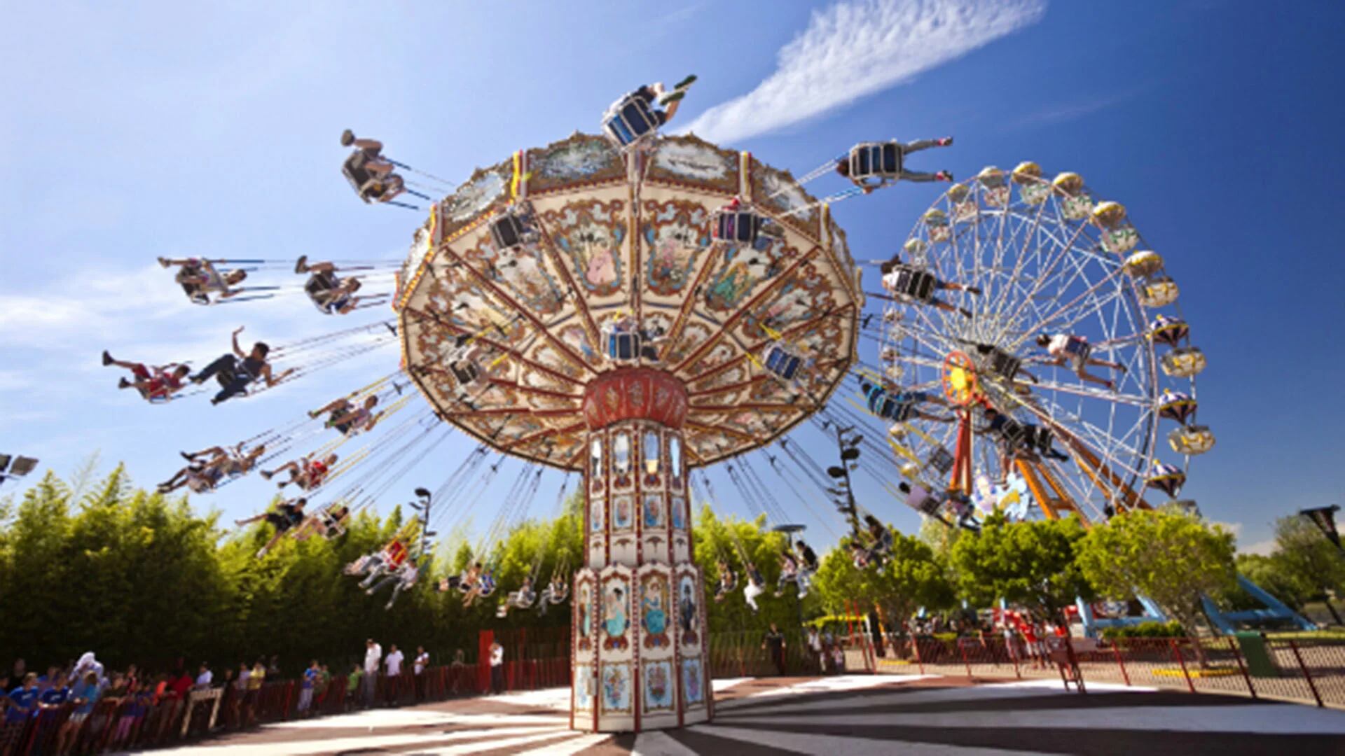 El Parque de la Costa es una de las opciones próximas a la Ciudad de Buenos Aires que garantiza adrenalina y diversión