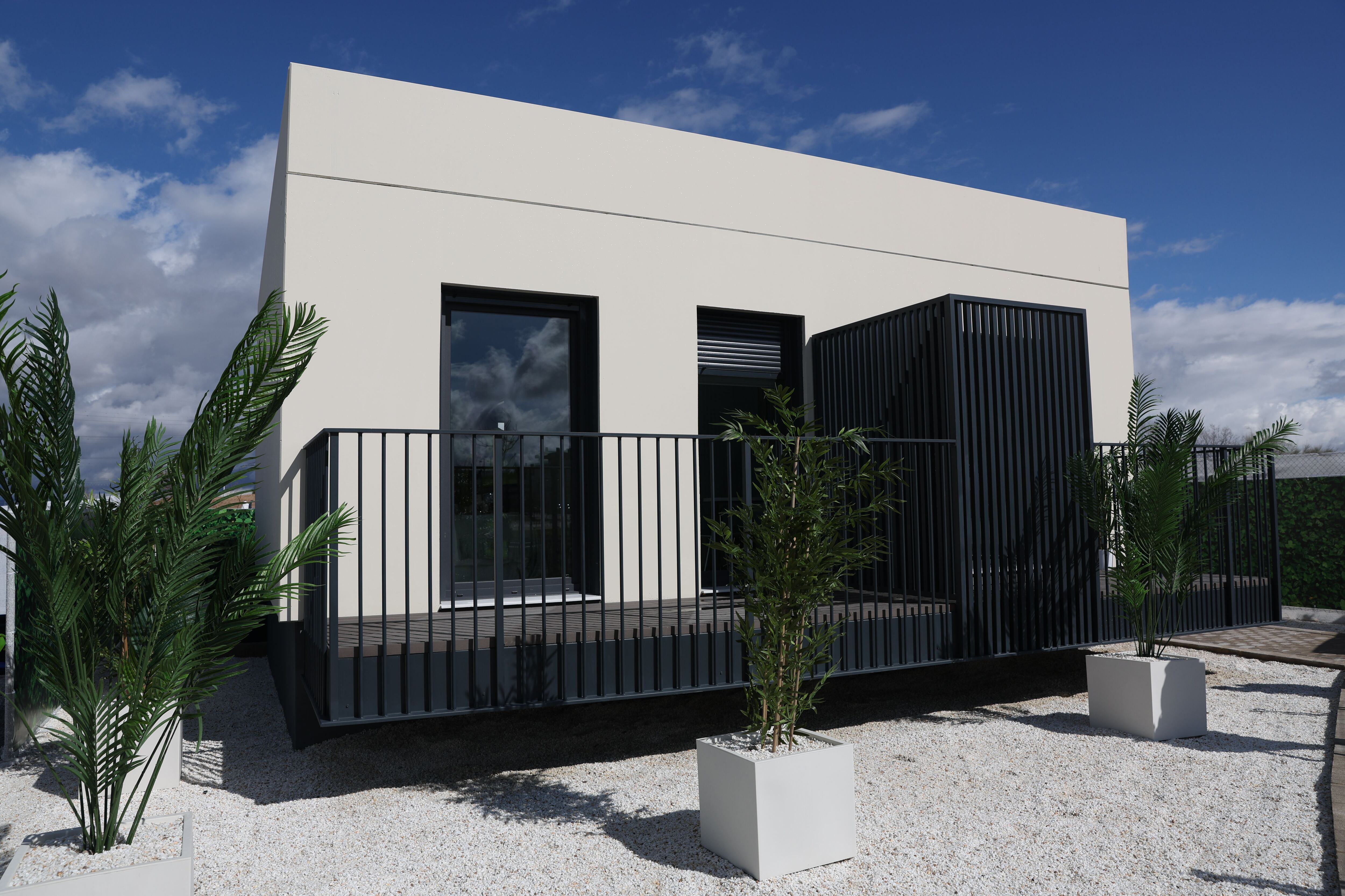 Fachada del piso piloto de una de las promociones del Plan Vive del Gobierno.