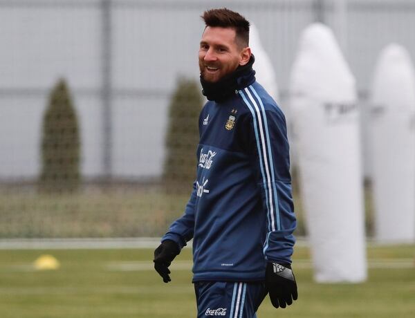 Lionel Messi será titular ante Rusia, pero descansará contra Nigeria (Reuters)