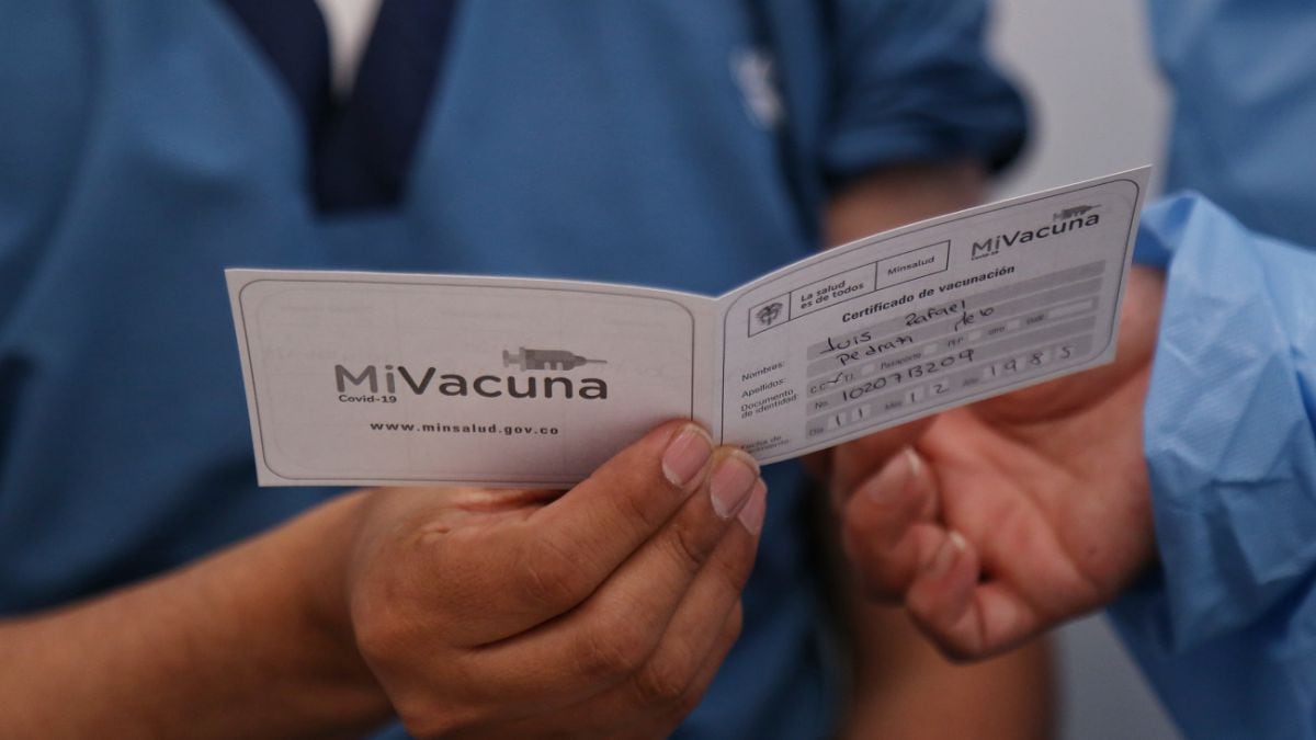 Carné o certificado de vacunación-Colombia-13-11-2021
