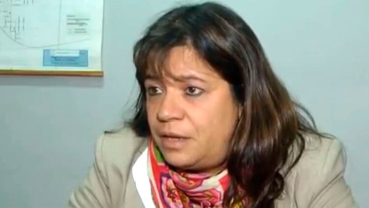 Rosalía, madre de Thomsen, renunció a su cargo como funcionaria en la Municipalidad de Zárate. 
