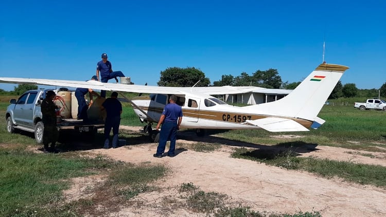 La avioneta tiene matrícula boliviana (@MaritoAbdo)
