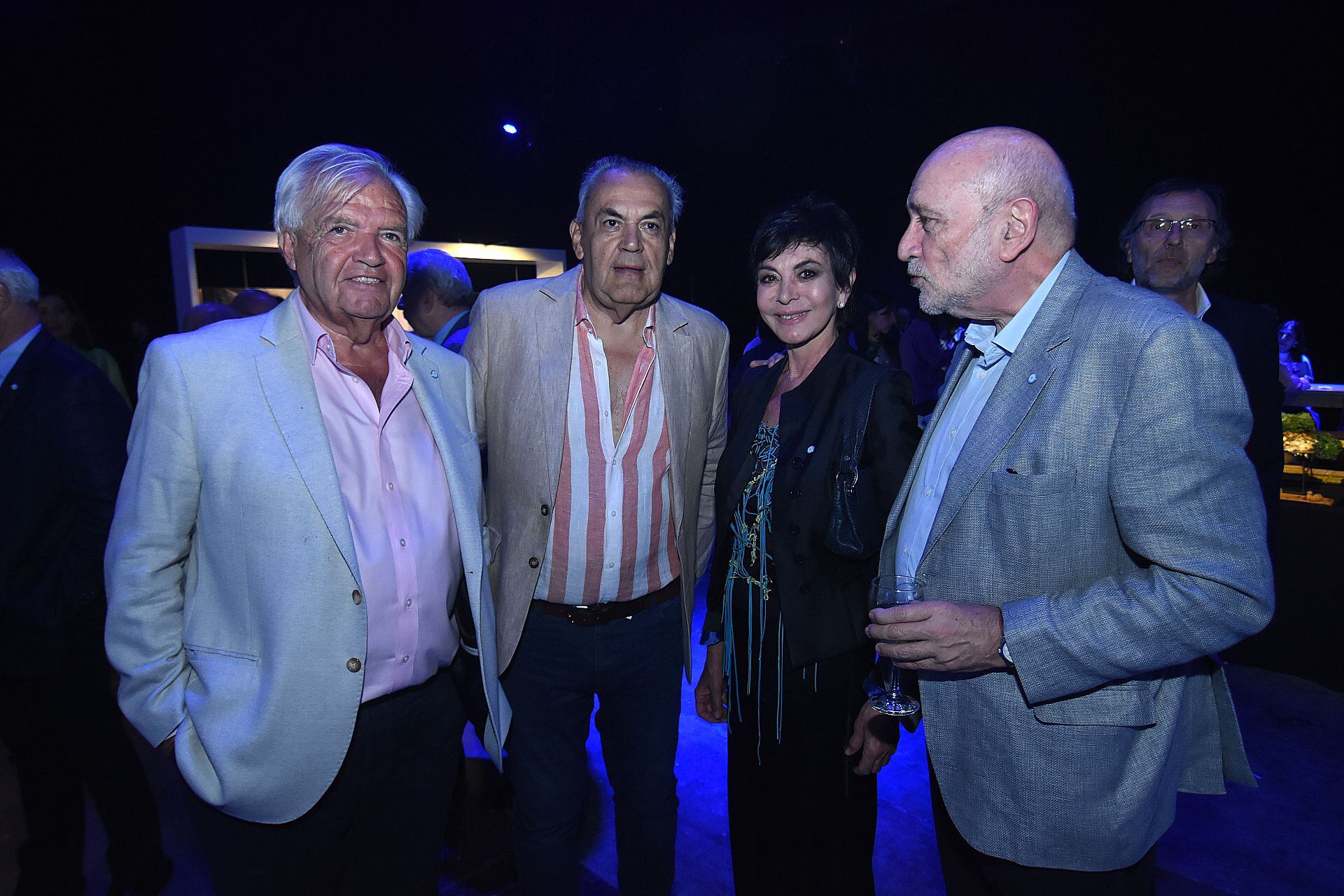 Luis Betnaza junto a Ignacio Zuleta Puceiro, Mónica Gutiérrez y el auditor general de la Nación, Jesús Rodríguez