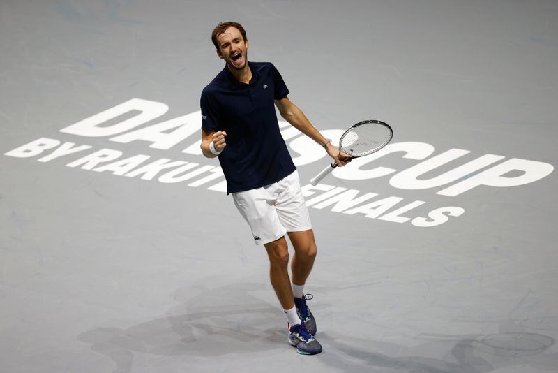 El tenista ruso Daniil Medvedev durante su partido en la final de la Copa Davis ante el croata Marin Cilic,  en el Madrid Arena, Madrid, España - Diciembre 5, 2021 REUTERS/Susana Vera