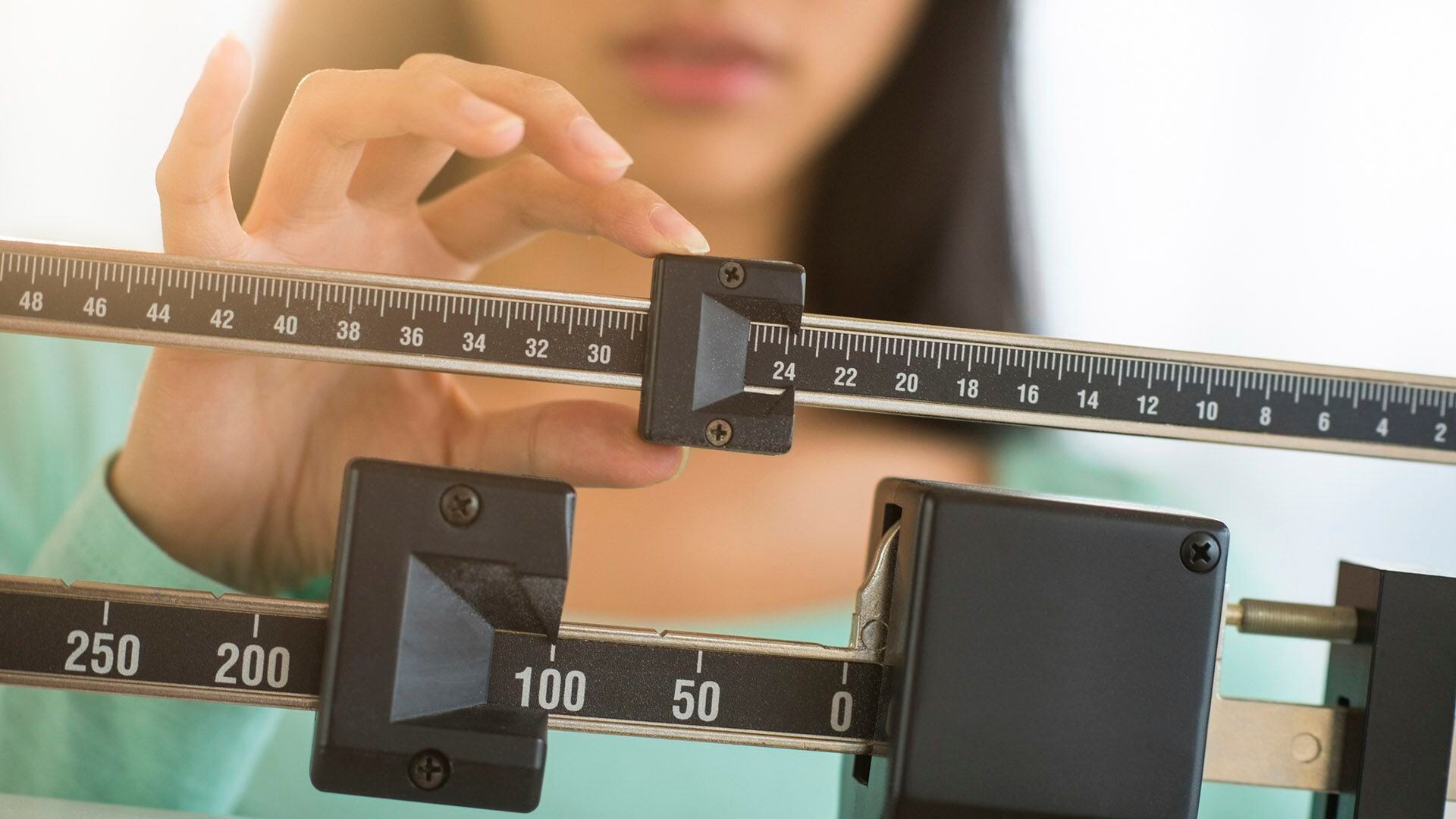 La obesidad y el sobrepeso están asociados a un importante número de enfermedades, pero con solo bajar de peso no se revierte por completo esta situación / (iStock)