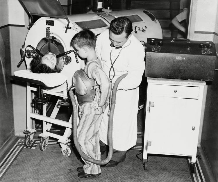 Cuando todavía la vacuna estaba lejos, se buscaba aliviar a los pacientes con respiradores (Everett/Shutterstock) 