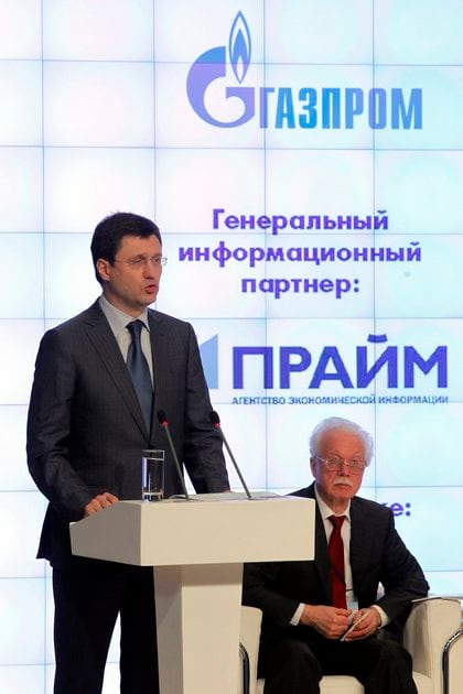 El ministro de Energía de Rusia, Alexandr Novak, da un discurso durante su participación en una conferencia sobre la situación del gas ruso en Moscú (Rusia). EFE/Yuri Kochetkov/Archivo
